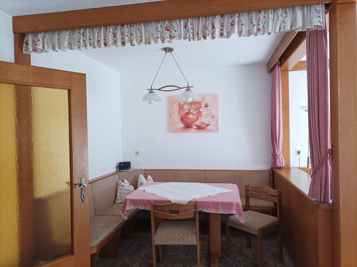 Fruehstueckspension-Appartementhaus Wasserer Bad Kleinkirchheim Ngoại thất bức ảnh