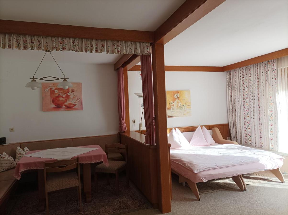 Fruehstueckspension-Appartementhaus Wasserer Bad Kleinkirchheim Ngoại thất bức ảnh