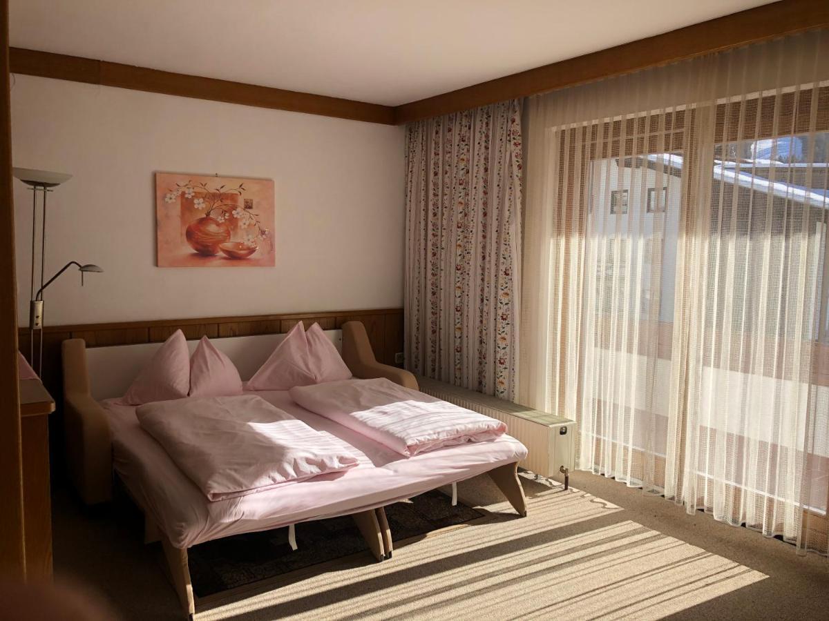 Fruehstueckspension-Appartementhaus Wasserer Bad Kleinkirchheim Ngoại thất bức ảnh