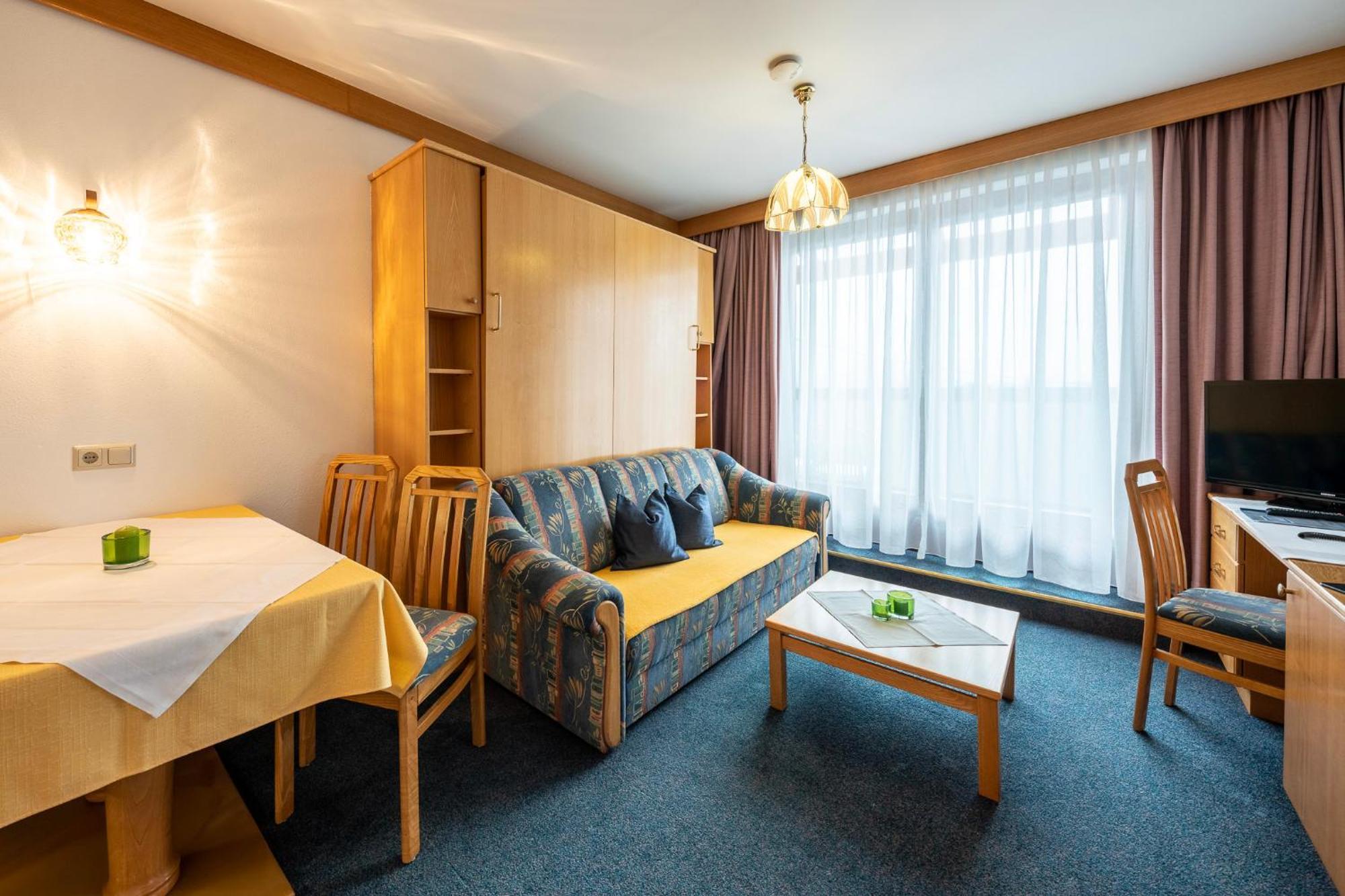 Fruehstueckspension-Appartementhaus Wasserer Bad Kleinkirchheim Ngoại thất bức ảnh