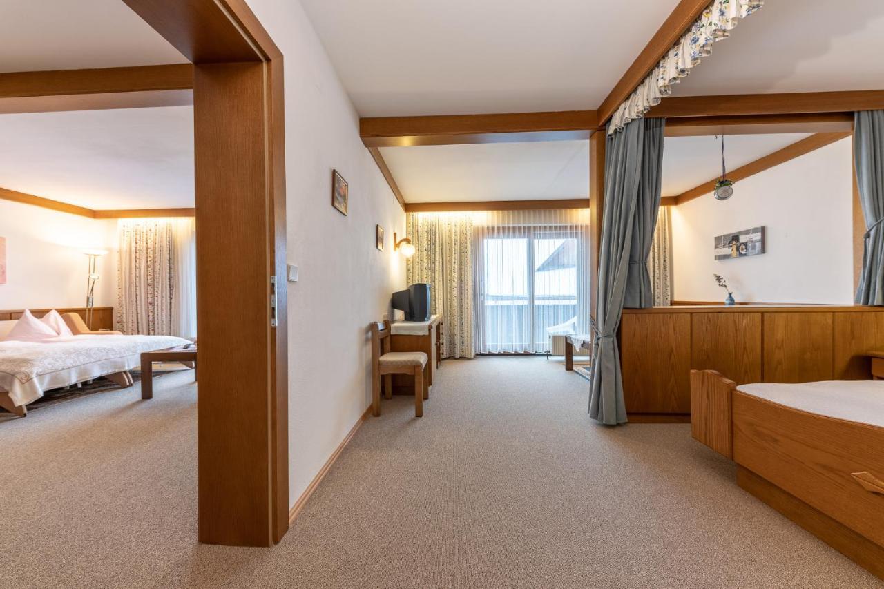 Fruehstueckspension-Appartementhaus Wasserer Bad Kleinkirchheim Ngoại thất bức ảnh